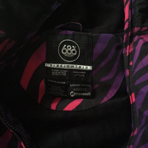 [New] 686 (M) Mannual Vamp Insulated Black/Pink/Purple Flame Snowboard Jacket - Picture 2 of 16